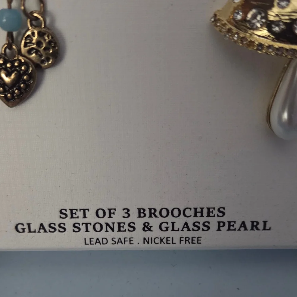 Piper Gold - NEW Blue Brooch Trio Evil Eye Mushroom Heart Brooch Glass Stones